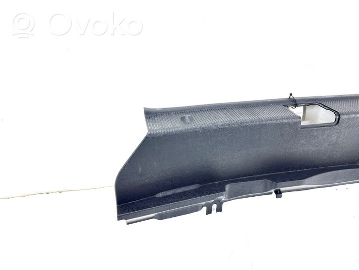 Mercedes-Benz C W204 Rivestimento di protezione sottoporta del bagagliaio/baule A2046900825