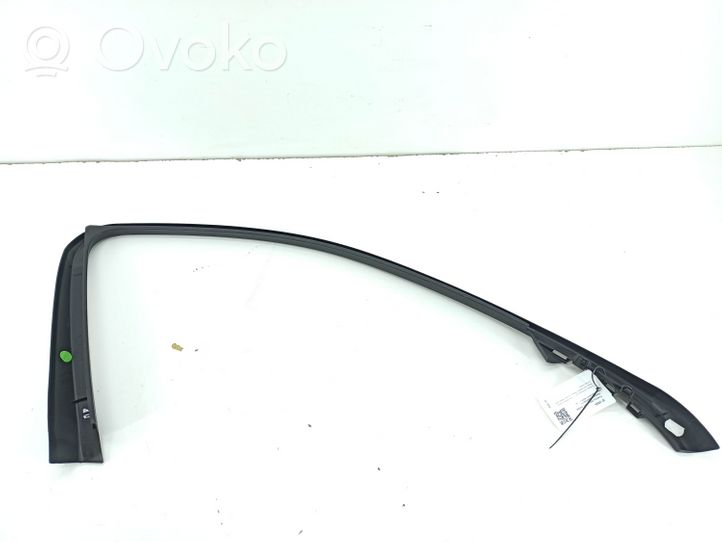 Mercedes-Benz C W204 Etuoven lasin muotolista A2047250271