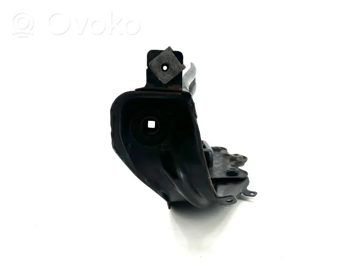 Mercedes-Benz E W211 Staffa del pannello di supporto del radiatore A2113270090