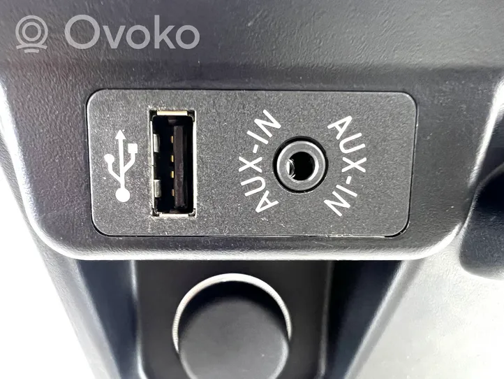 BMW X5 F15 Connettore plug in USB 9252108