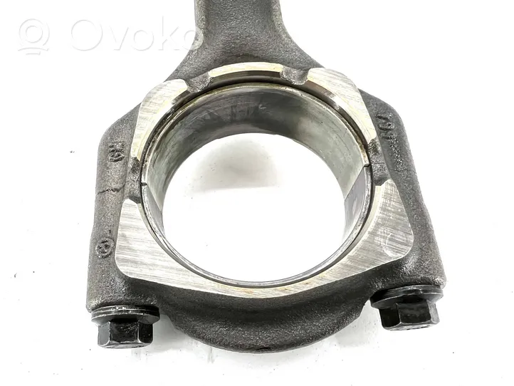 Opel Insignia A Piston with connecting rod 55565861