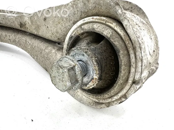 Mercedes-Benz E W211 Braccio di controllo sospensione anteriore superiore/braccio oscillante A2113306707