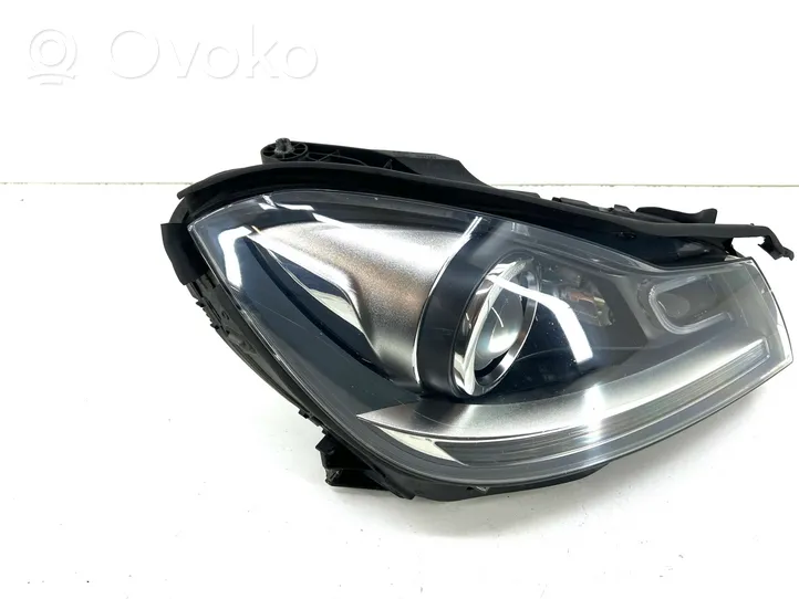 Mercedes-Benz C W204 Lampa przednia A2048204639