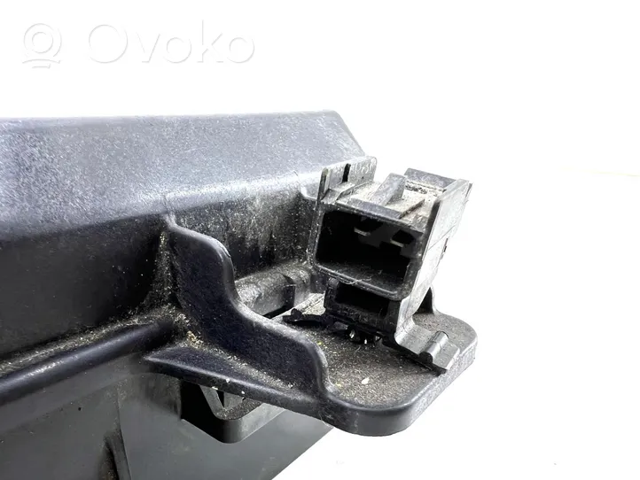 Opel Insignia A Hidraulikos siurblys galinio dangčio HB80076065