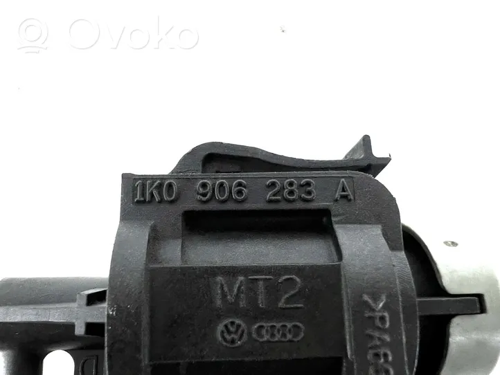 Audi A3 S3 A3 Sportback 8P Solenoīda vārsts 1K0906283A