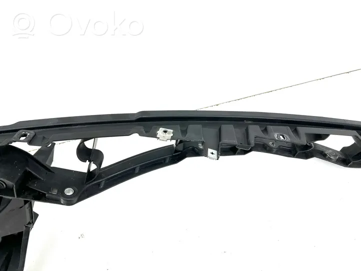 BMW X5 E70 Supporto di montaggio del parafango 7157990