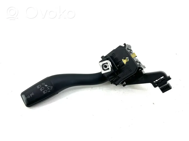 Audi A3 S3 A3 Sportback 8P Indicator stalk 8P0953513E