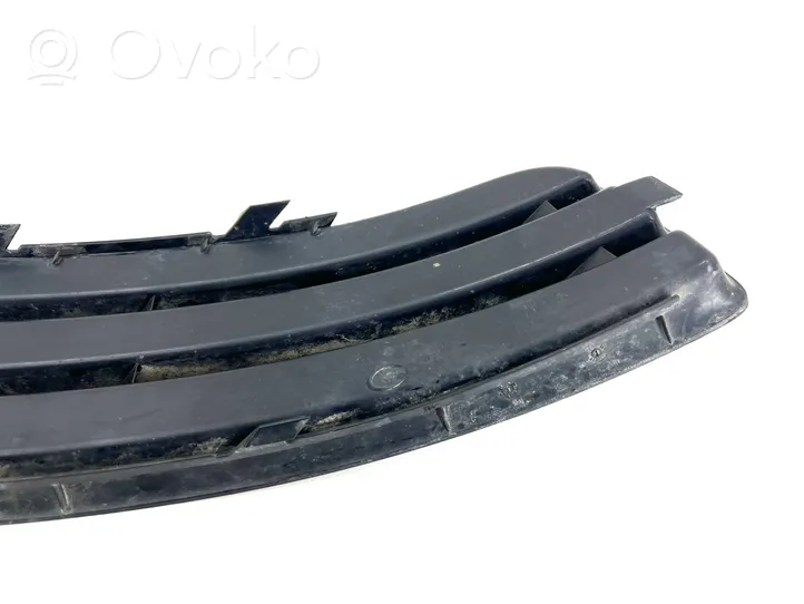 Audi A3 S3 A3 Sportback 8P Front fog light trim/grill 8P0807681E