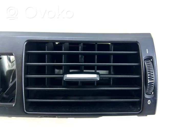 BMW X5 E70 Dash center air vent grill 7161801