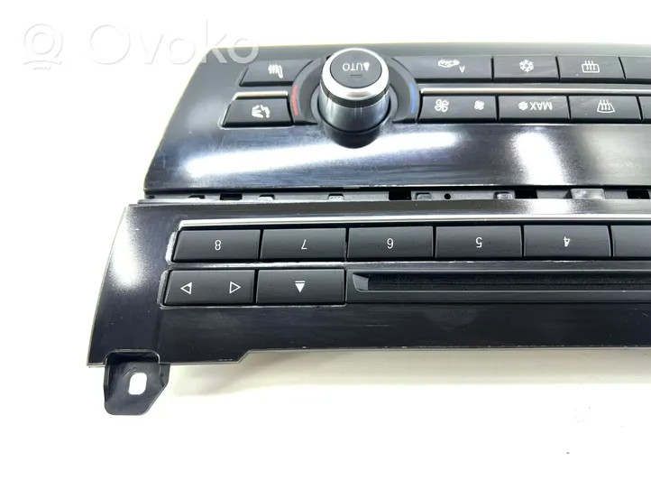 BMW 5 F10 F11 Climate control unit 9233635