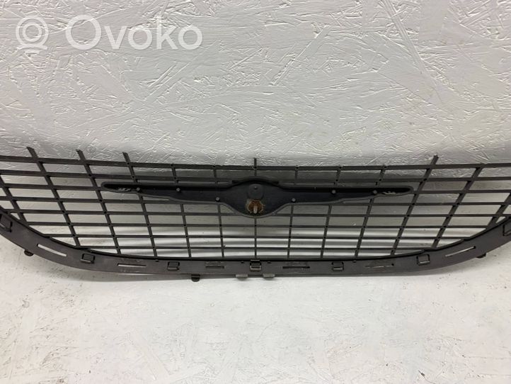 Chrysler Grand Voyager IV Grille de calandre avant 4857522AA