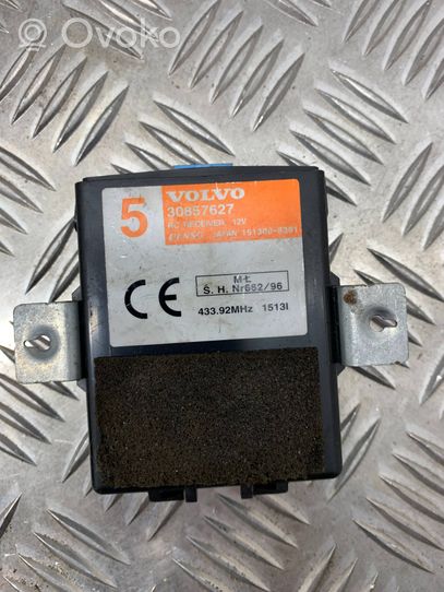 Volvo S40, V40 Boîtier module alarme 30857627