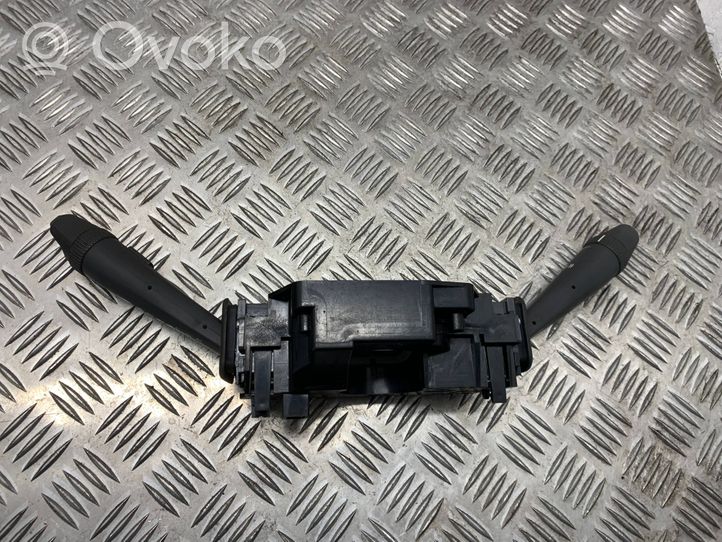 Volvo S60 Leva/interruttore dell’indicatore di direzione e tergicristallo 9441242