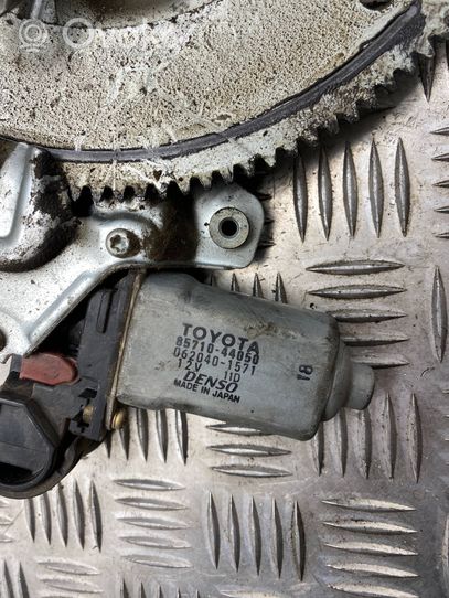 Toyota Avensis Verso Moteur de lève-vitre de porte arrière 8571044050