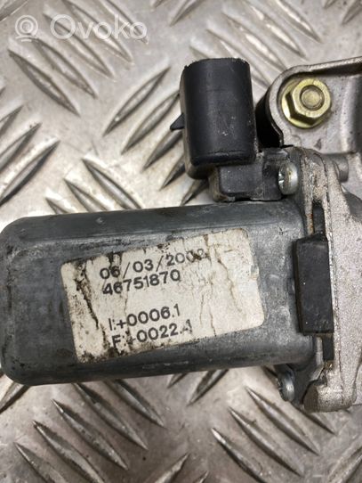 Alfa Romeo 147 Alzacristalli della portiera anteriore con motorino 46751870