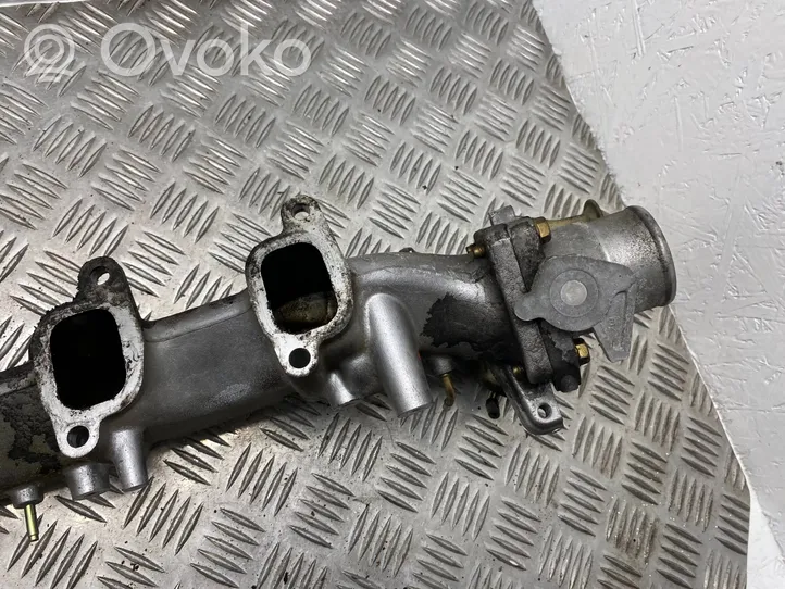 Toyota Avensis T220 Ansaugbrücke Ansaugkrümmer 640207L10