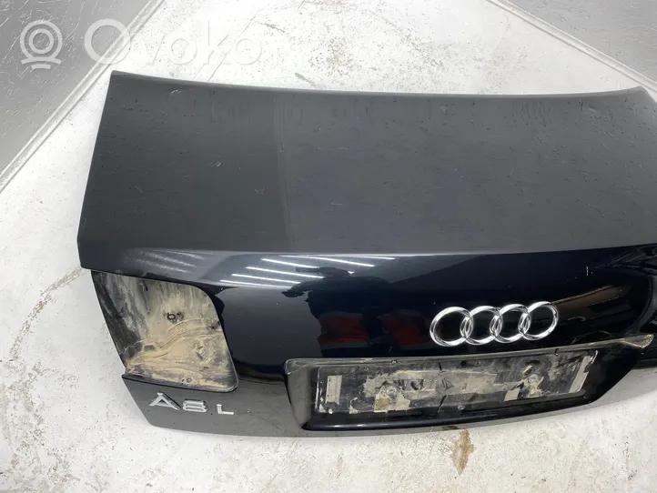 Audi A8 S8 D3 4E Tylna klapa bagażnika 