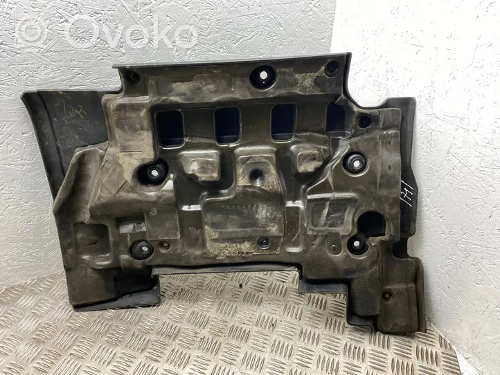 Toyota Avensis T220 Motorabdeckung 1261127021