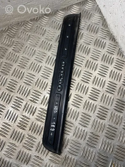 Volvo V50 Front sill trim cover 08622671