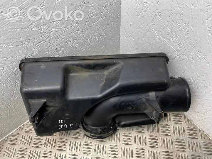 Jeep Grand Cherokee (WJ) Variklio dangtis (apdaila) 53013417AB