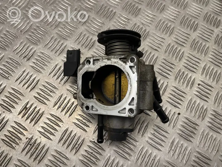 Hyundai i30 Throttle valve 351002B000