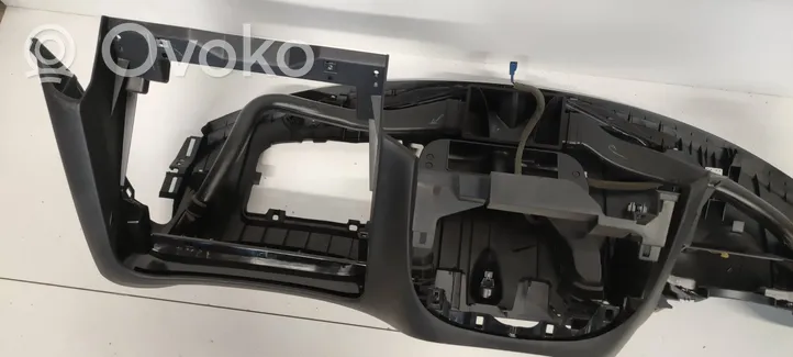 Nissan Juke I F15 Panel de instrumentos 