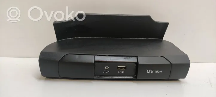 KIA Picanto Connecteur/prise USB 84620G6080CA