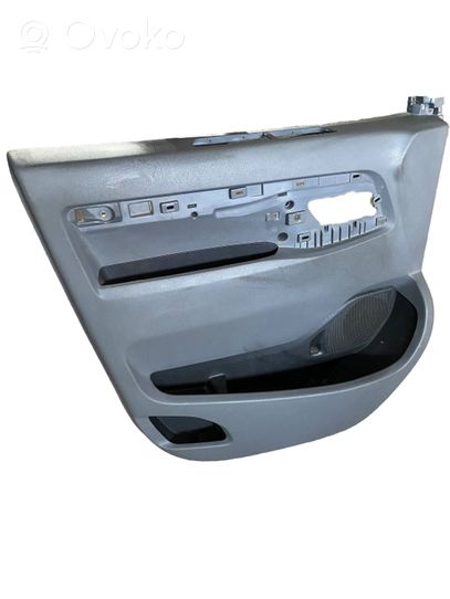 Opel Vivaro Rivestimento del pannello della portiera anteriore 156121432