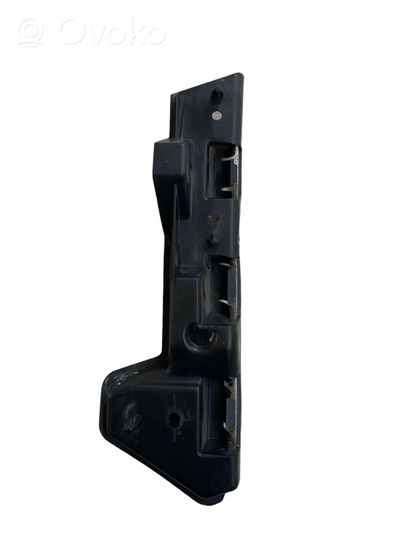 Renault Master III Support de montage d'aile 620430006R