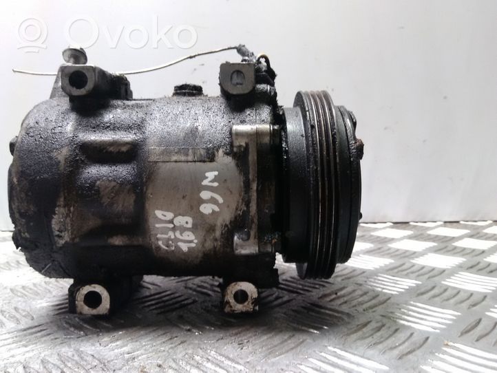 Renault Clio II Compressore aria condizionata (A/C) (pompa) 7700875357C