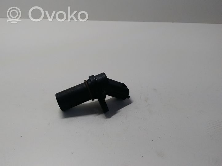 Opel Corsa C Czujnik położenia wału korbowego 0261210151