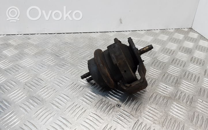 Nissan Patrol Y61 Support de moteur, coussinet 