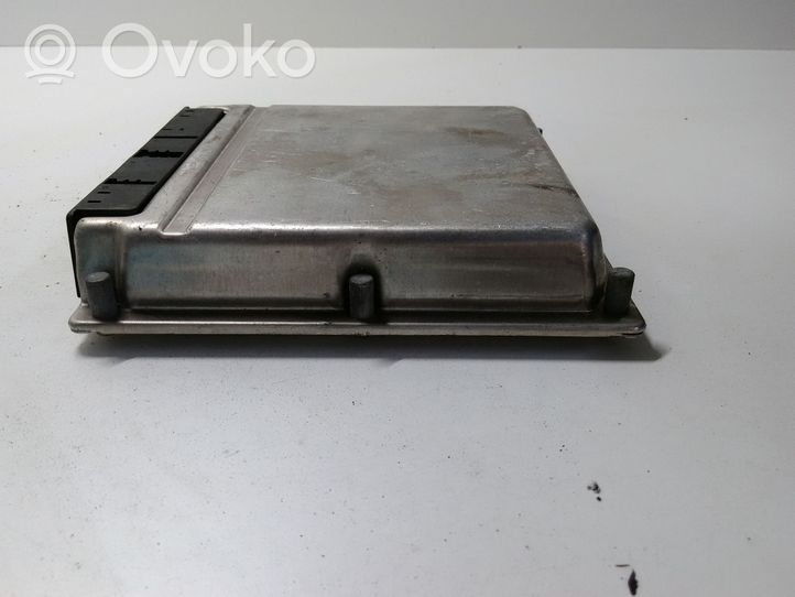 Mercedes-Benz ML W163 Calculateur moteur ECU A6121533279