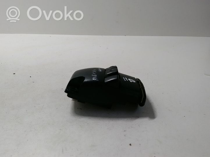 Toyota Avensis T220 Interruttore di controllo dell’audio 8623020010