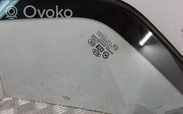 KIA Sportage Rear side window/glass 878201F000