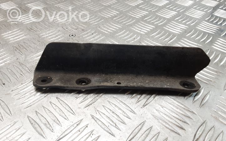 Lexus LS 460 - 600H Altra parte del vano motore 5385250030