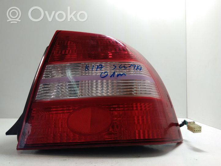 KIA Shuma Luz trasera/de freno 0K2B151140