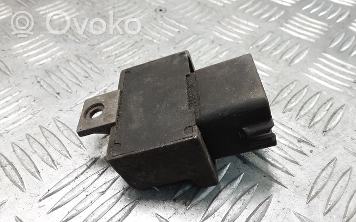 Renault Vel Satis Hehkutulpan esikuumennuksen rele 7700115078