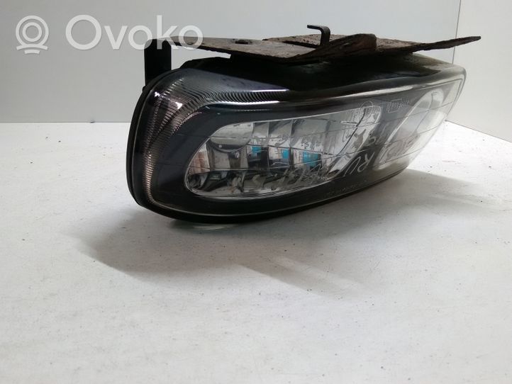 Subaru Legacy Światło przeciwmgłowe przednie 11420620