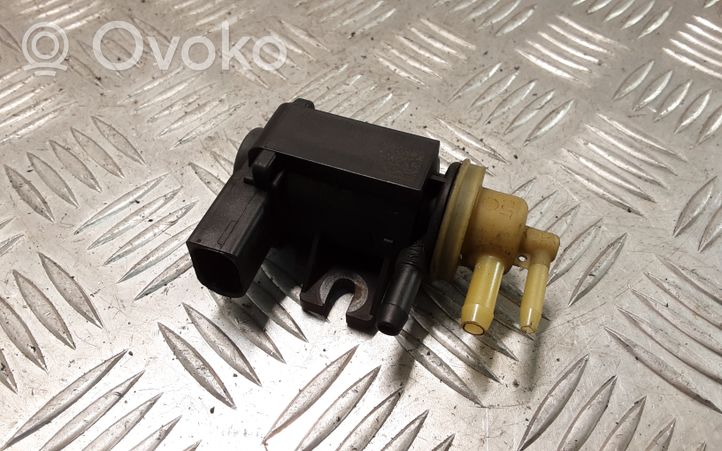 Volkswagen Golf VI Vacuum valve 1K0906627B