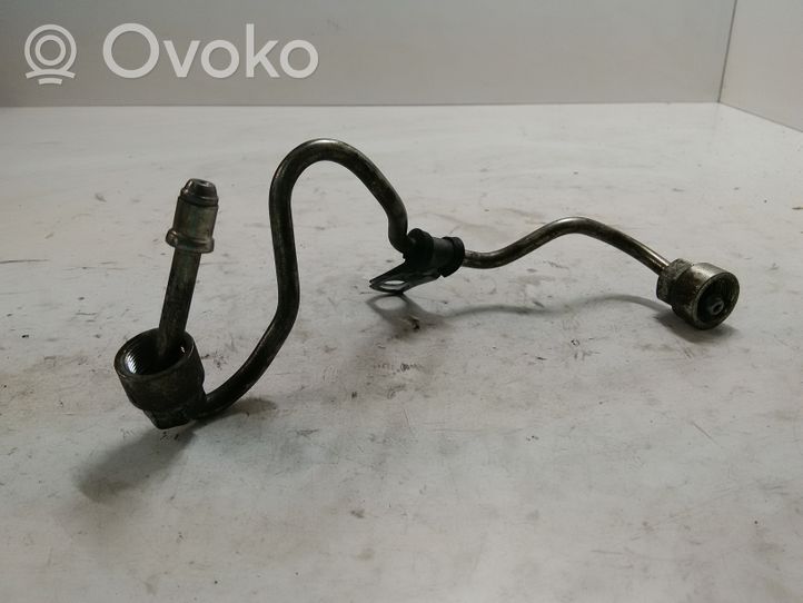 Volvo S60 Fuel injector supply line/pipe 