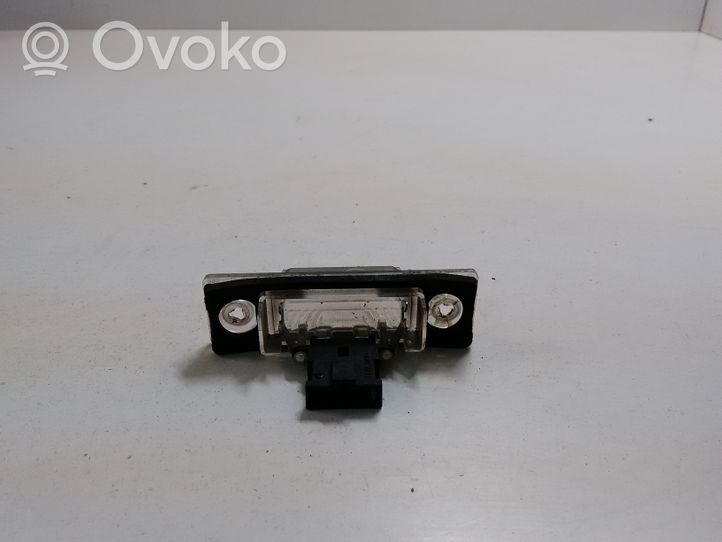 Seat Alhambra (Mk1) Lampa oświetlenia tylnej tablicy rejestracyjnej 7M3943021A