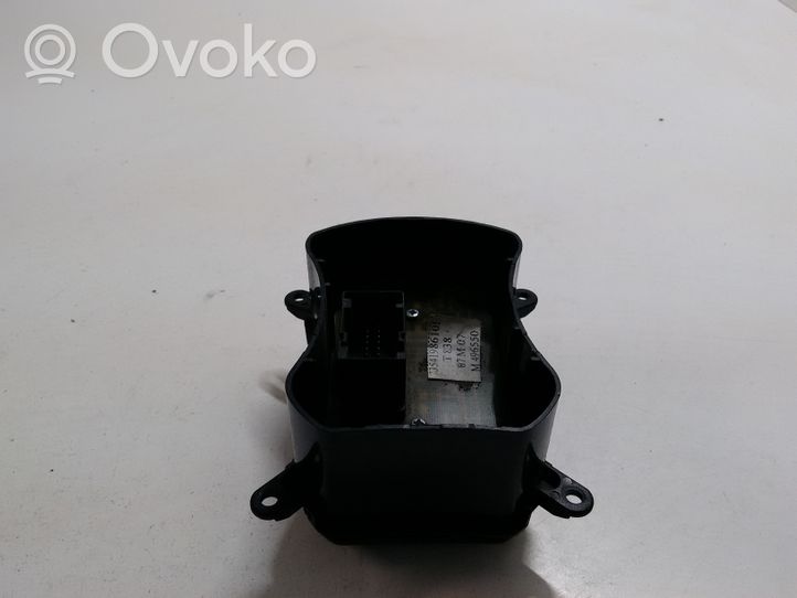 Fiat Doblo Botón interruptor de luz de peligro 7354198610