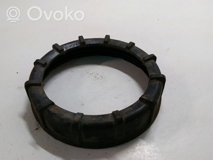 Audi A4 S4 B5 8D Anello/dado di bloccaggio della vite della pompa del carburante nel serbatoio 321201375A