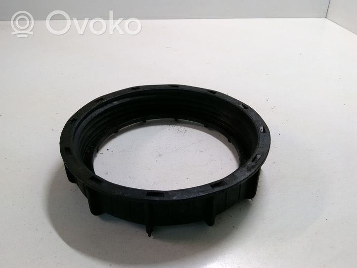 Ford Focus Bague de verrouillage pour réservoir de carburant 2S619C385AA