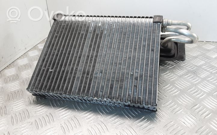 BMW X5 E70 Air conditioning (A/C) radiator (interior) 137110043