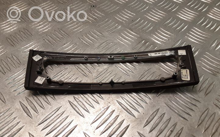 Mercedes-Benz E W211 Rivestimento pannello centrale del cruscotto A2116801639