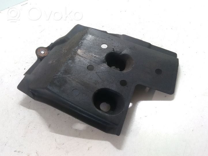 Toyota Verso Couvre-soubassement inférieur 576280F010