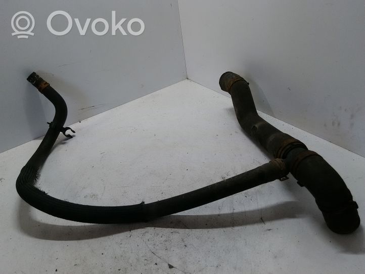 Renault Trafic II (X83) Engine coolant pipe/hose 8200413827C