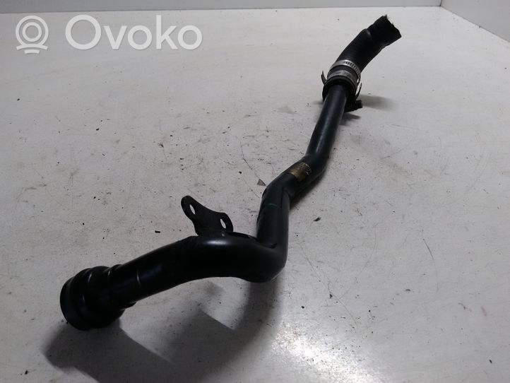 Audi A6 S6 C5 4B Tuyau de liquide de refroidissement moteur 058133607D